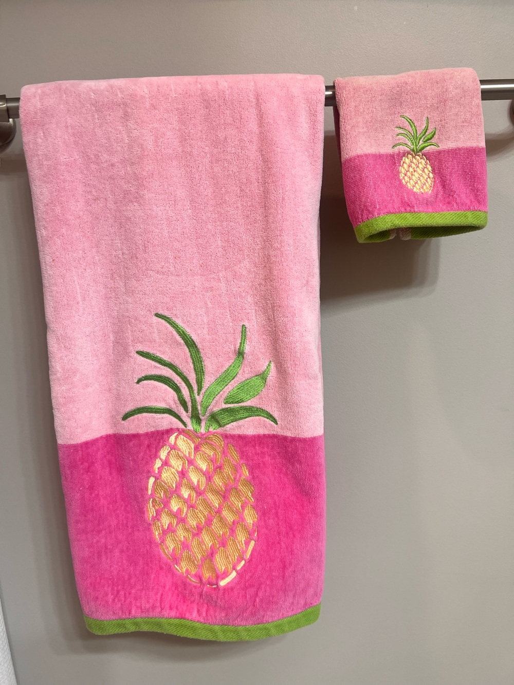 Lilly Pulitzer bath towel & wash cloth